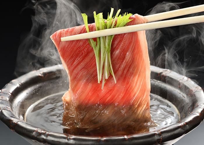 An example of a Japanese kaiseki meal. / Spring.