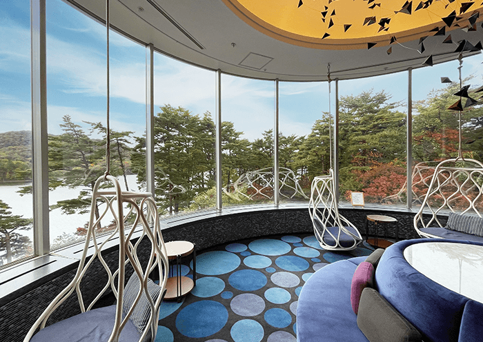 The observation space at the back of the play spot offers a panoramic view of Lake Hibara.