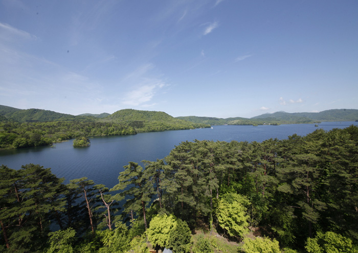 Lake Hibara / Urabandai. The largest lake located in the heart of the Bandai Plateau.