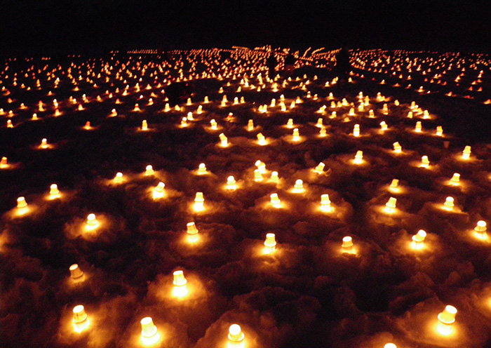 Urabandai (held every February) / Urabandai area. The candlelight is breathtakingly beautiful.