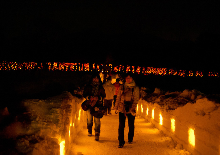 Urabandai (held every February) / Urabandai area. The candlelight is breathtakingly beautiful.