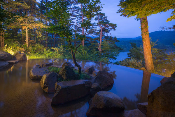 Urabandai Lake Resort was featured in an article.
