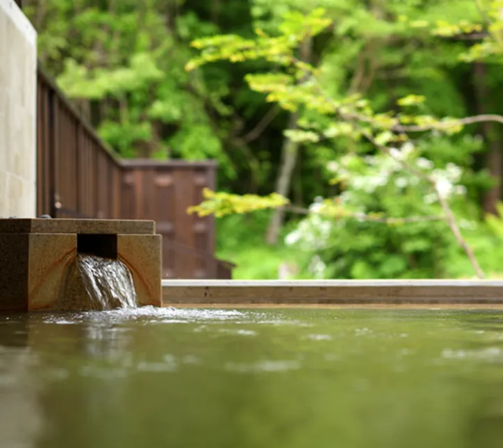 Open-air bath