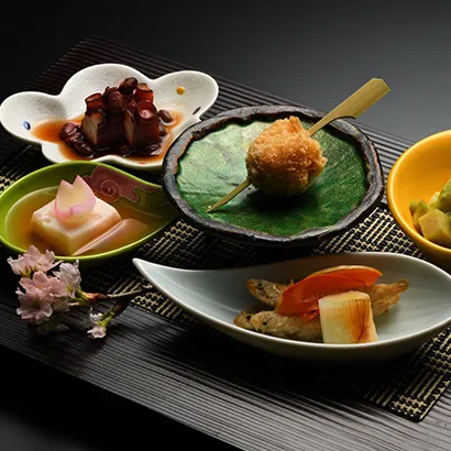 Japanese restaurant "Waraku"