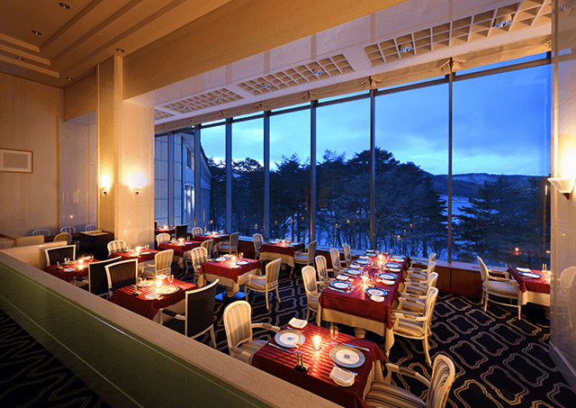 French Restaurant [Maple]