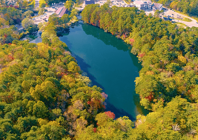 Lake Goshiki in autumn