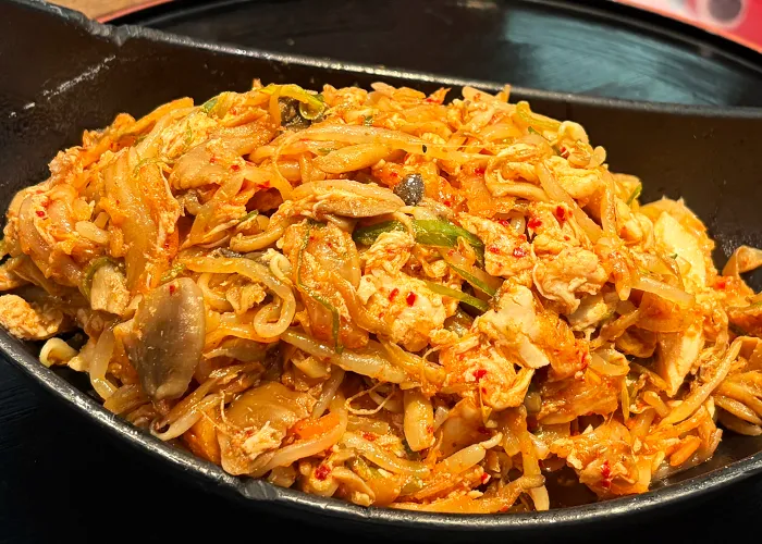 Spicy mushrooms and steamed chicken