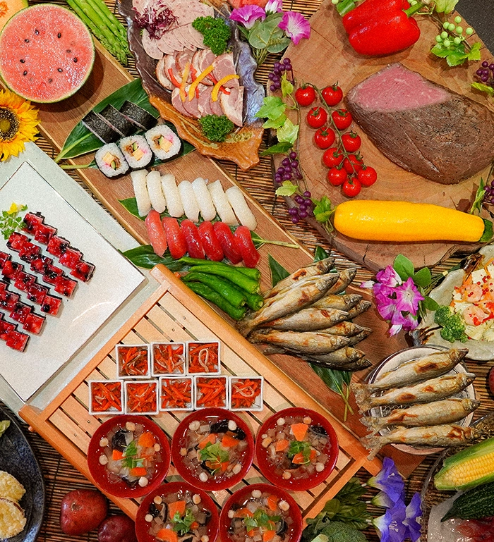 Savor the colors of Fukushima at Hibara Dining, a buffet restaurant at Urabandai Lake Resort