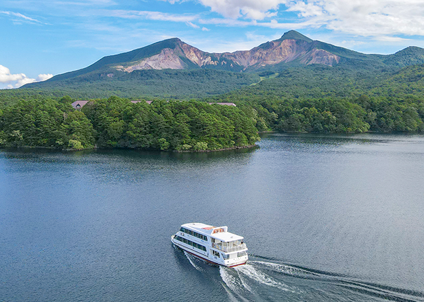 Lake Cruise in Hibara